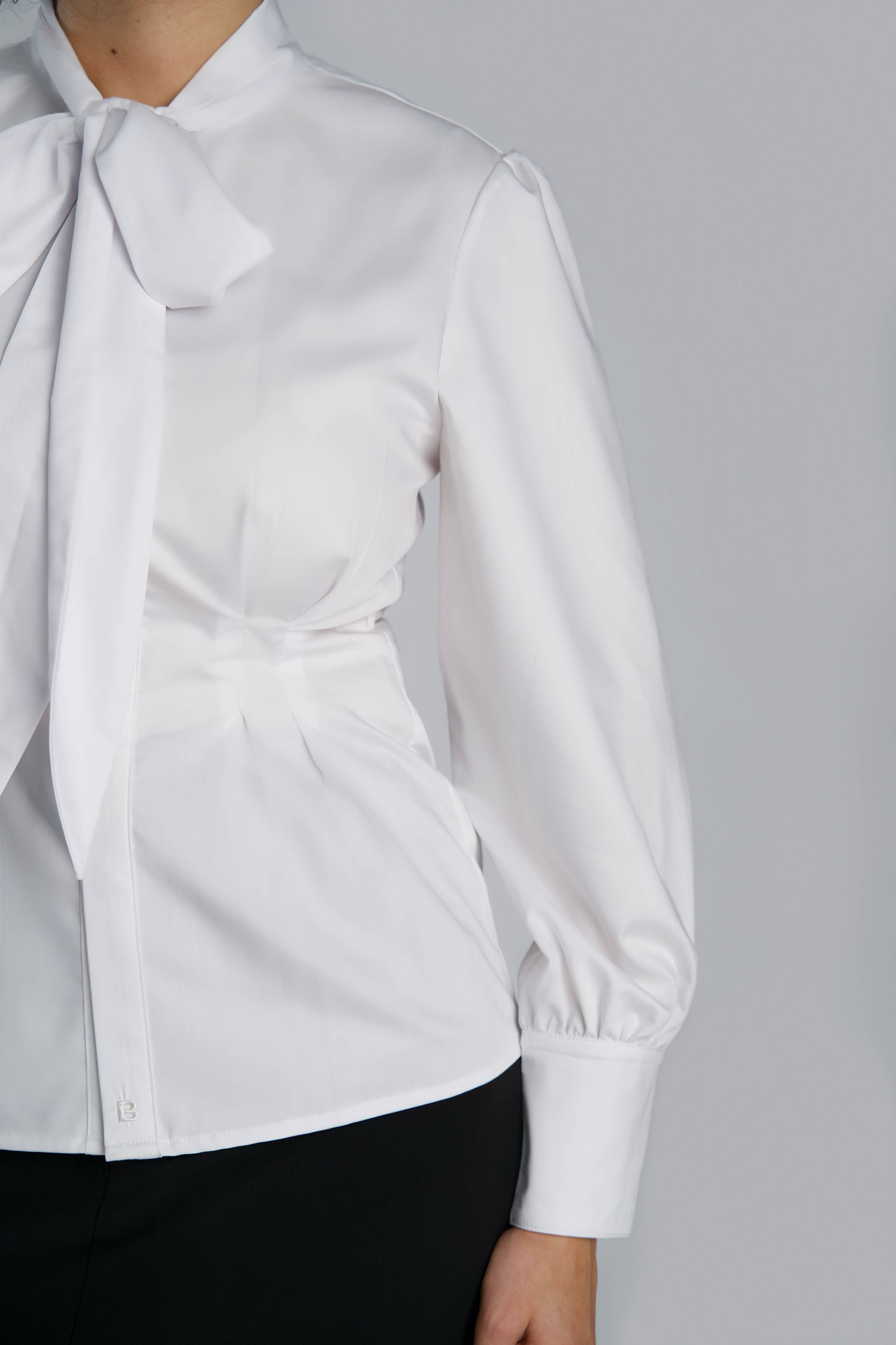 Fitted Blouse with Bow White