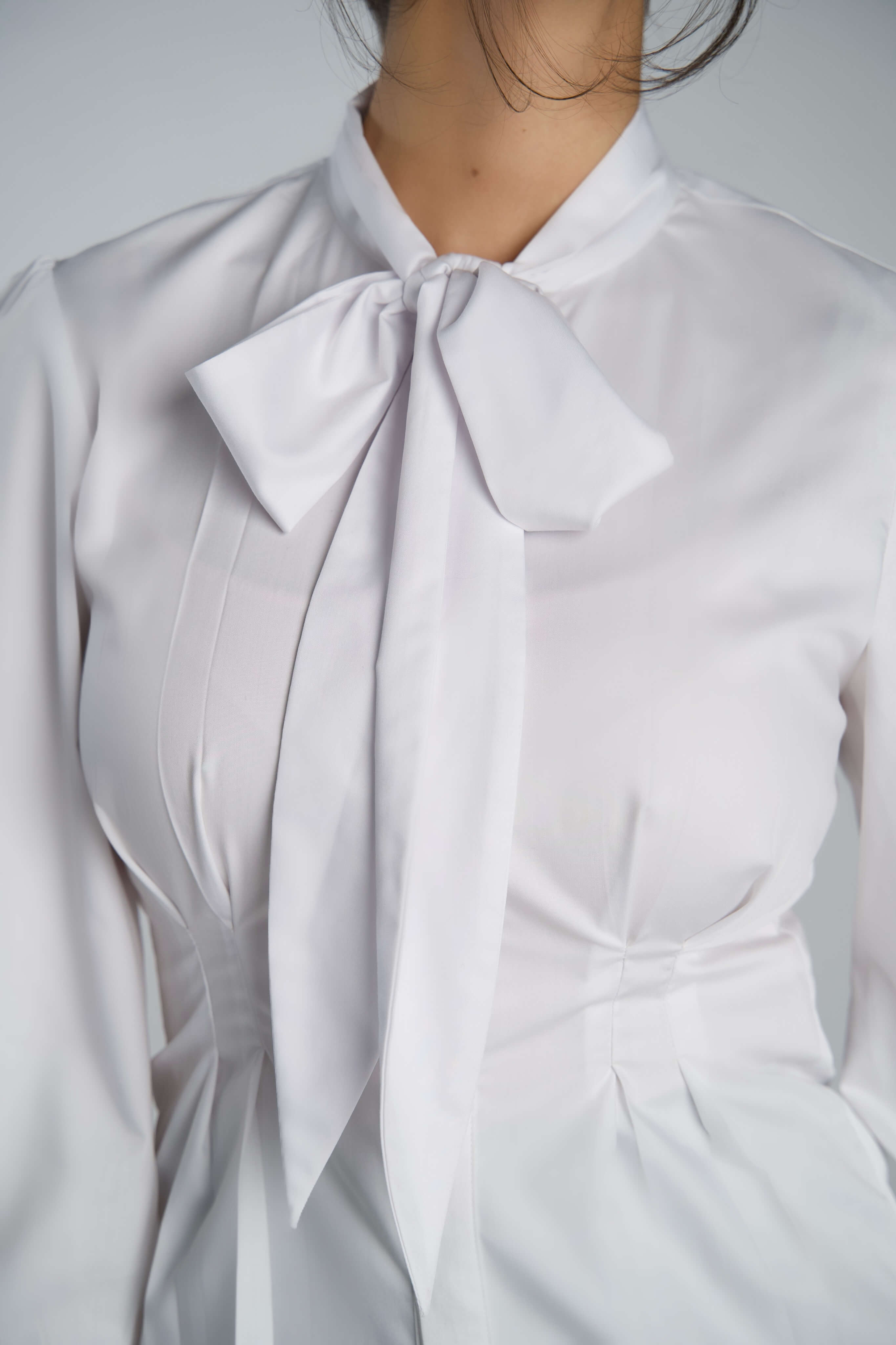 Fitted Blouse with Bow White